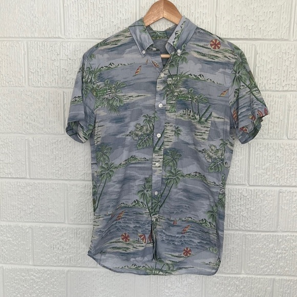 J. Crew Men’s Light Weight Chambry Hawaiian Tropics Shirt - Size Small Slim - Picture 2 of 9